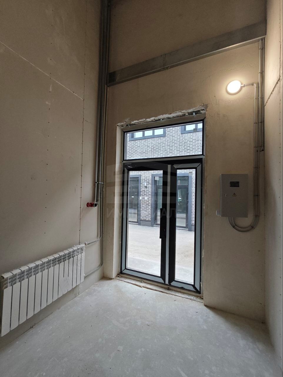 Фото: Аренда помещения свободного назначения 7.8 м2. Отдельный вход! test