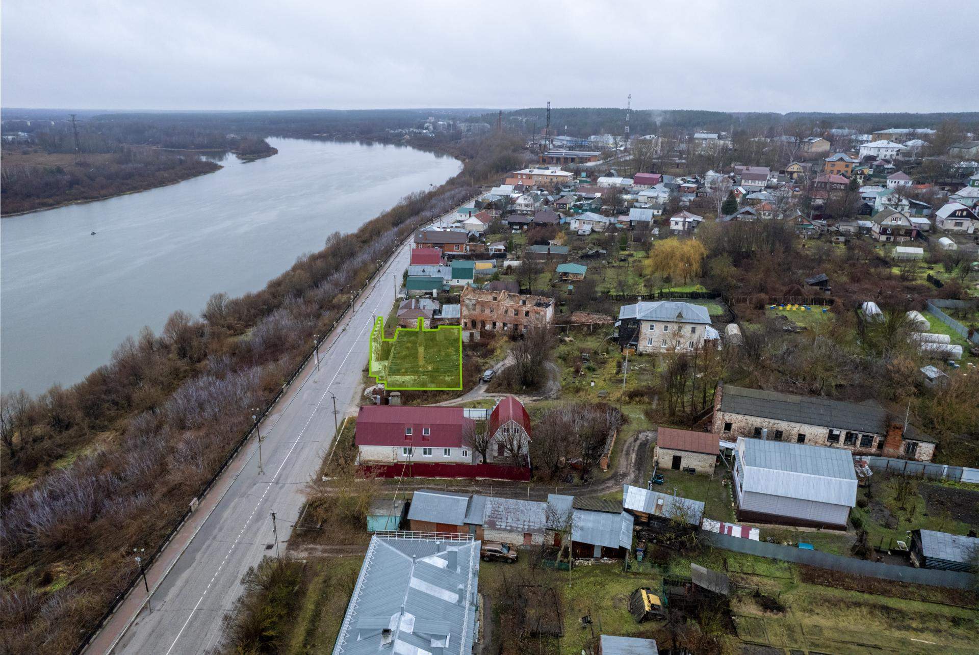 Продам торговое помещение 895.9 м.кв.