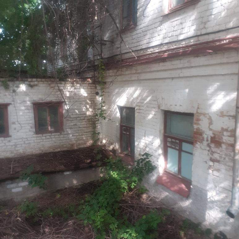 Продам торговое помещение 392.6 м.кв.