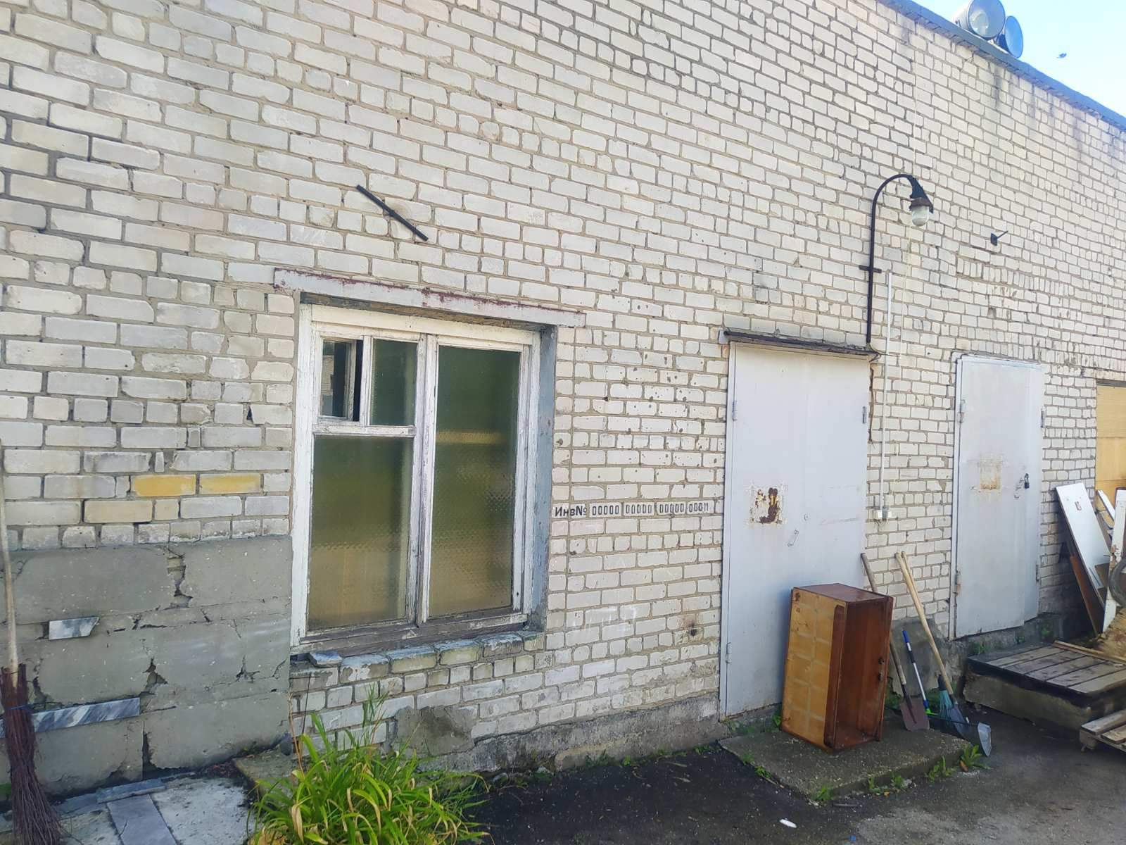Продам торговое помещение 903.7 м.кв.
