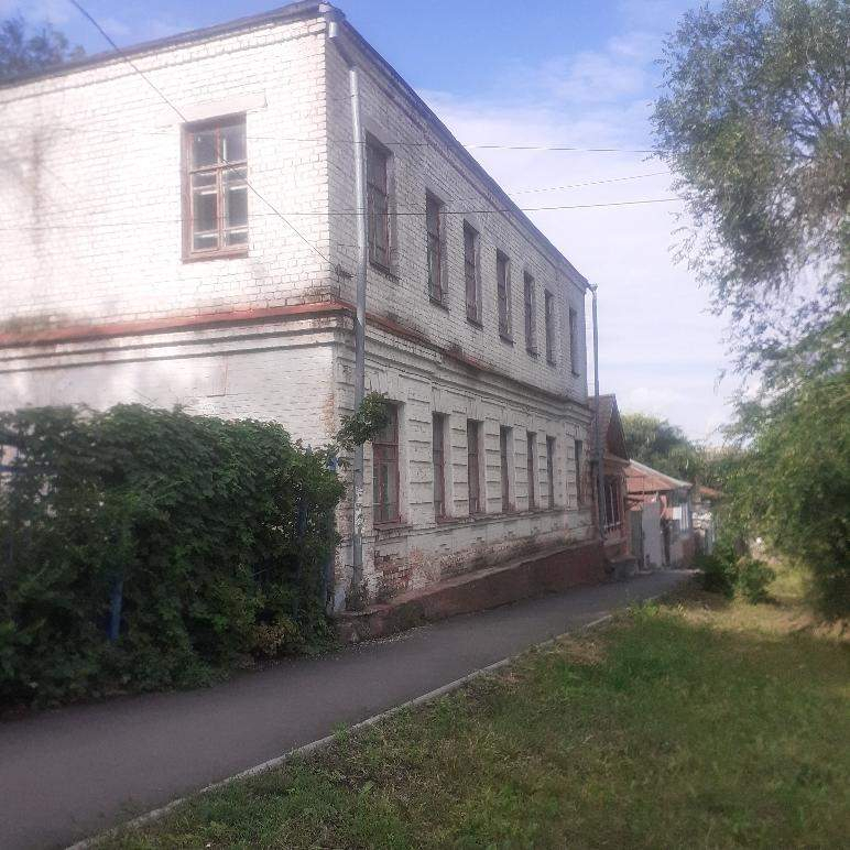 Продам торговое помещение 392.6 м.кв.
