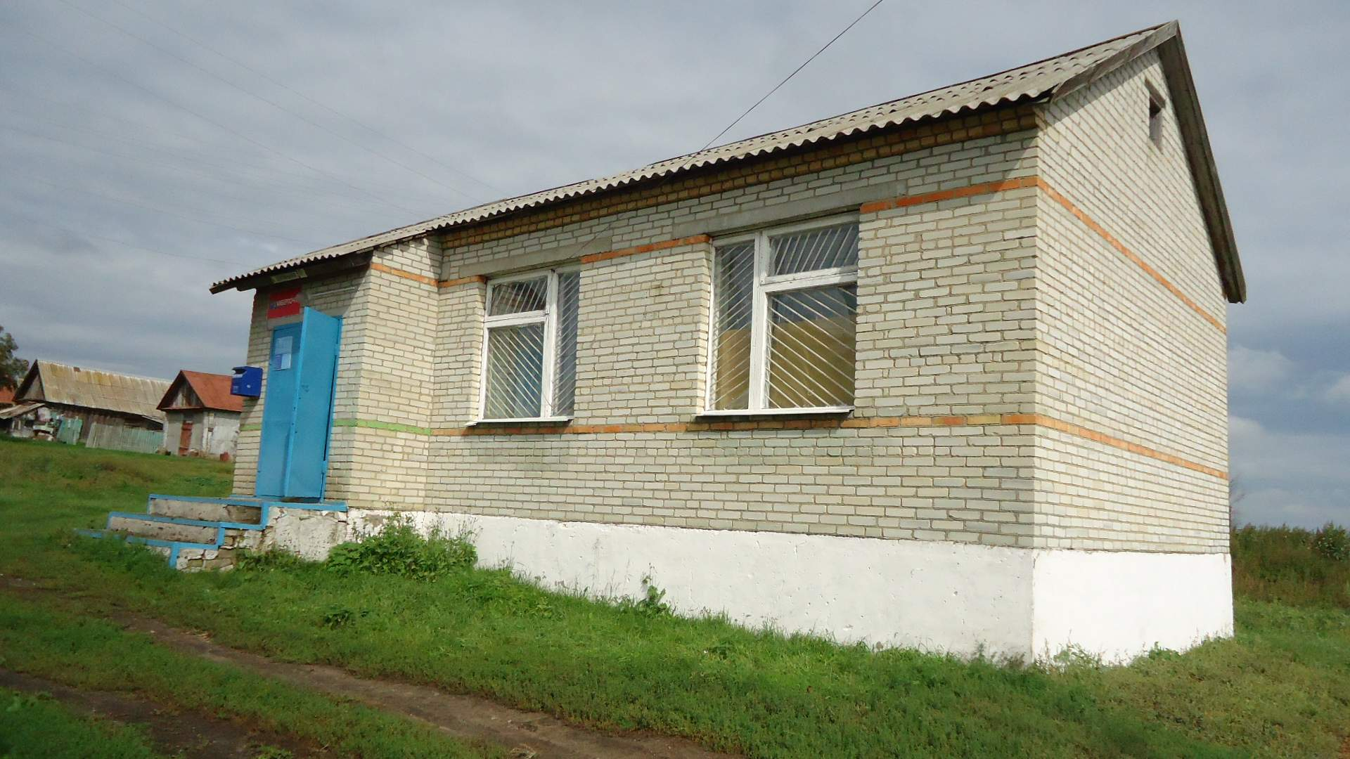 Продам торговое помещение 1224 м.кв.