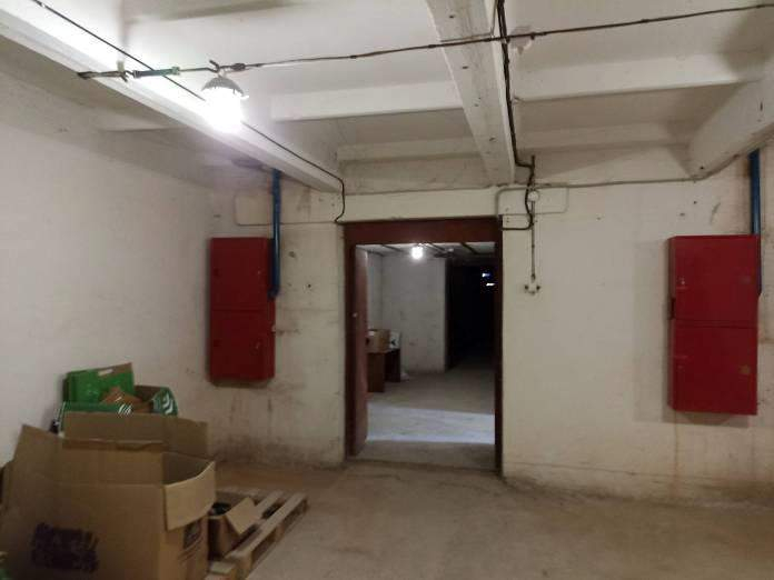Продам торговое помещение 1224 м.кв.