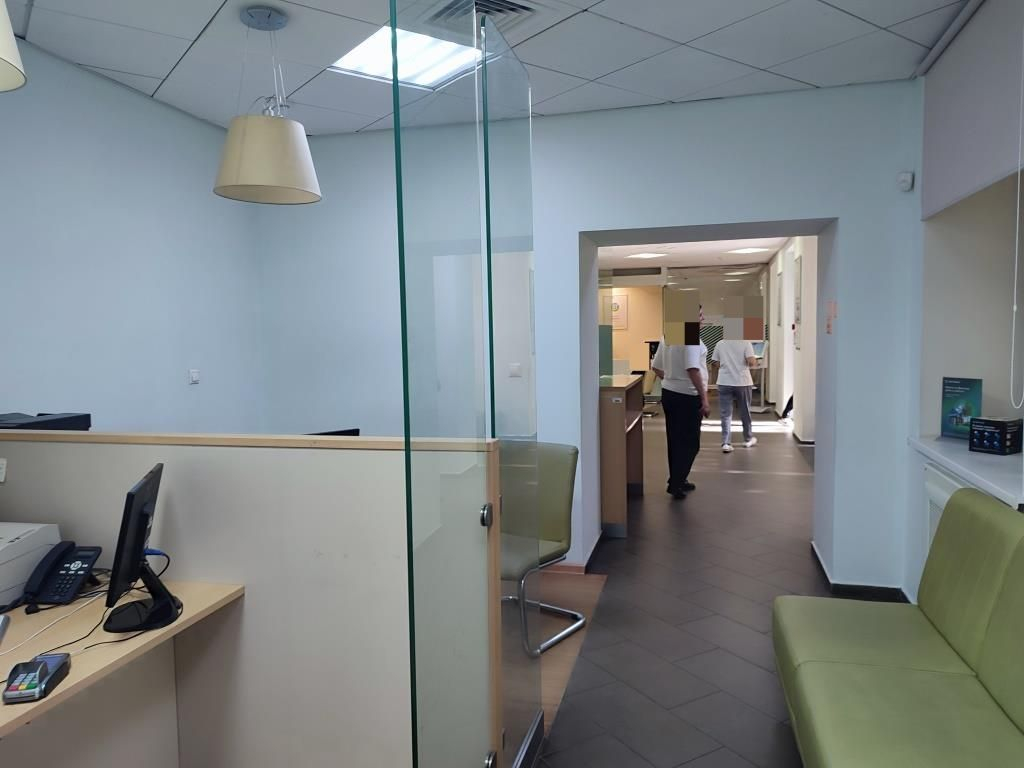Сдам в аренду помещение свободного назначения 185.9 м.кв.