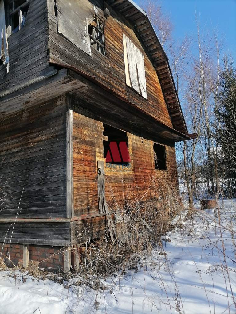 Продам земельный участок 1399 м.кв.