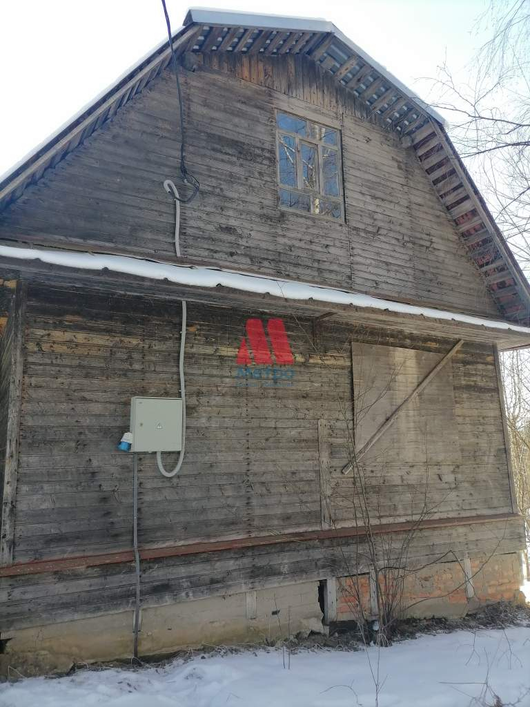 Продам земельный участок 1399 м.кв.