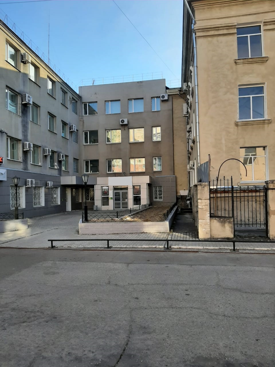 Продам торговое помещение 2491.1 м.кв.