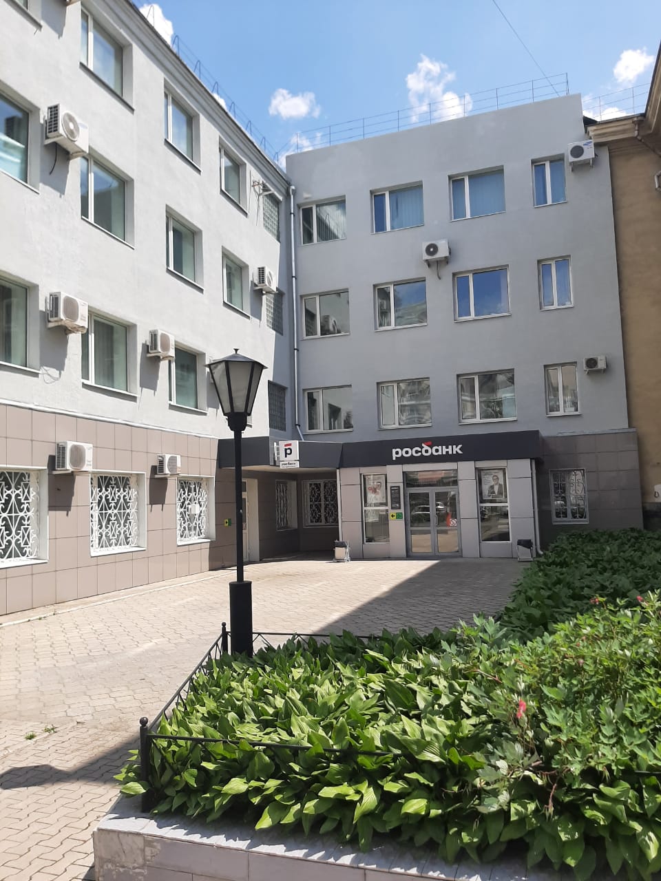 Продам торговое помещение 2491.1 м.кв.