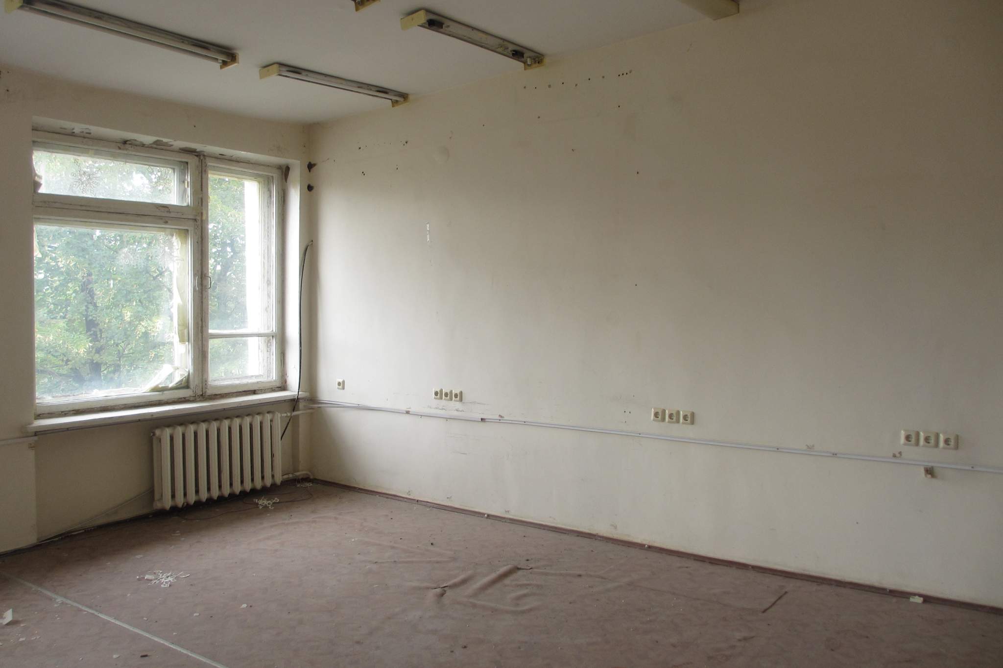 Продам помещение свободного назначения 1542.6 м.кв.