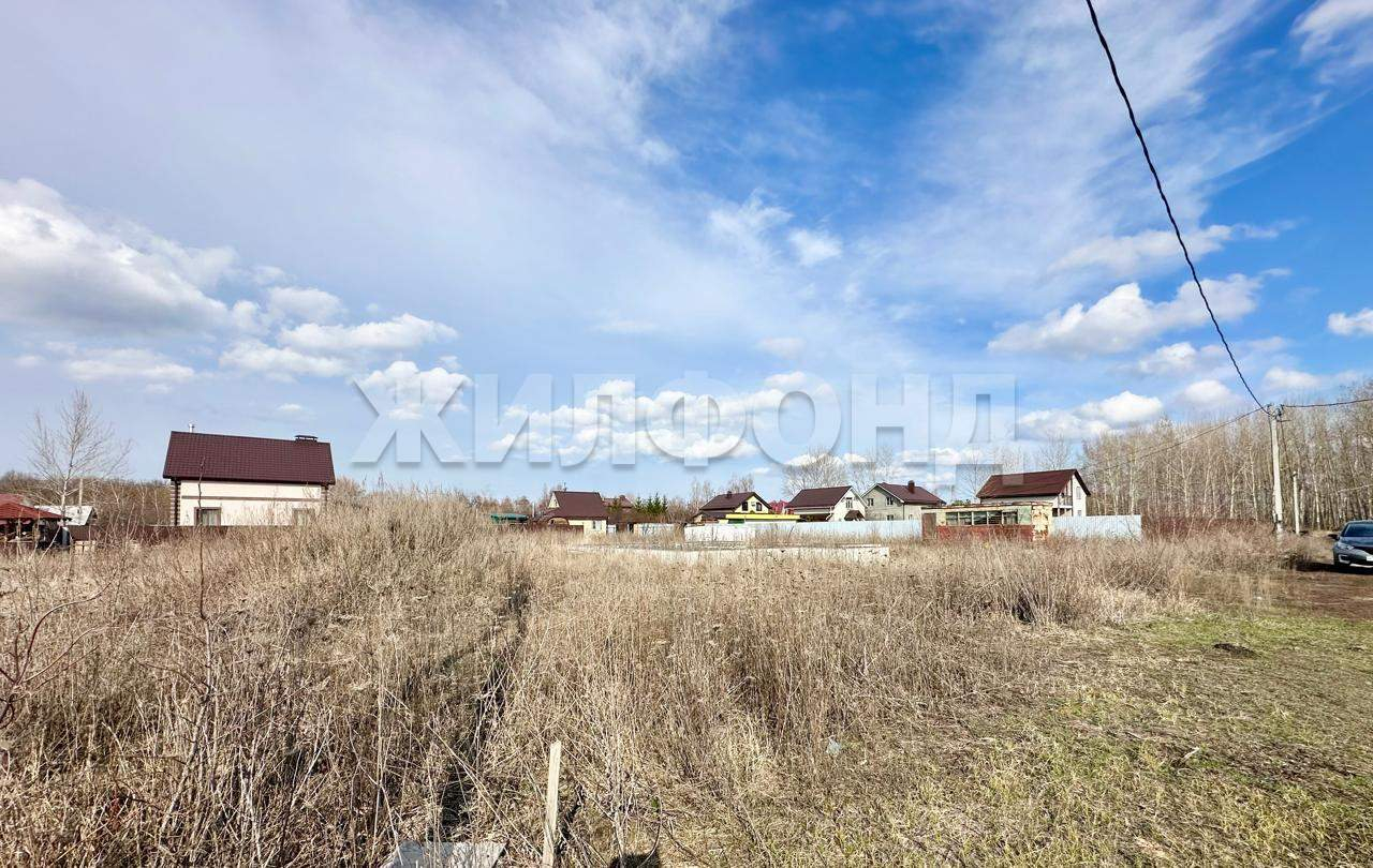 Продам земельный участок 600 м.кв.