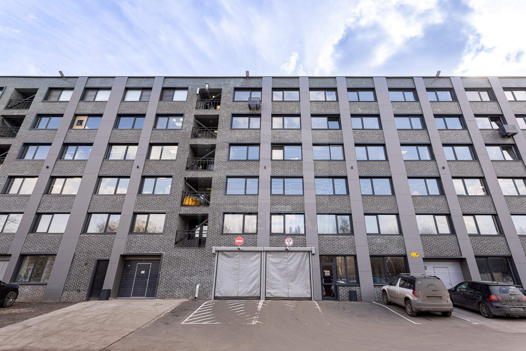 Продам помещение свободного назначения 392.5 м.кв.