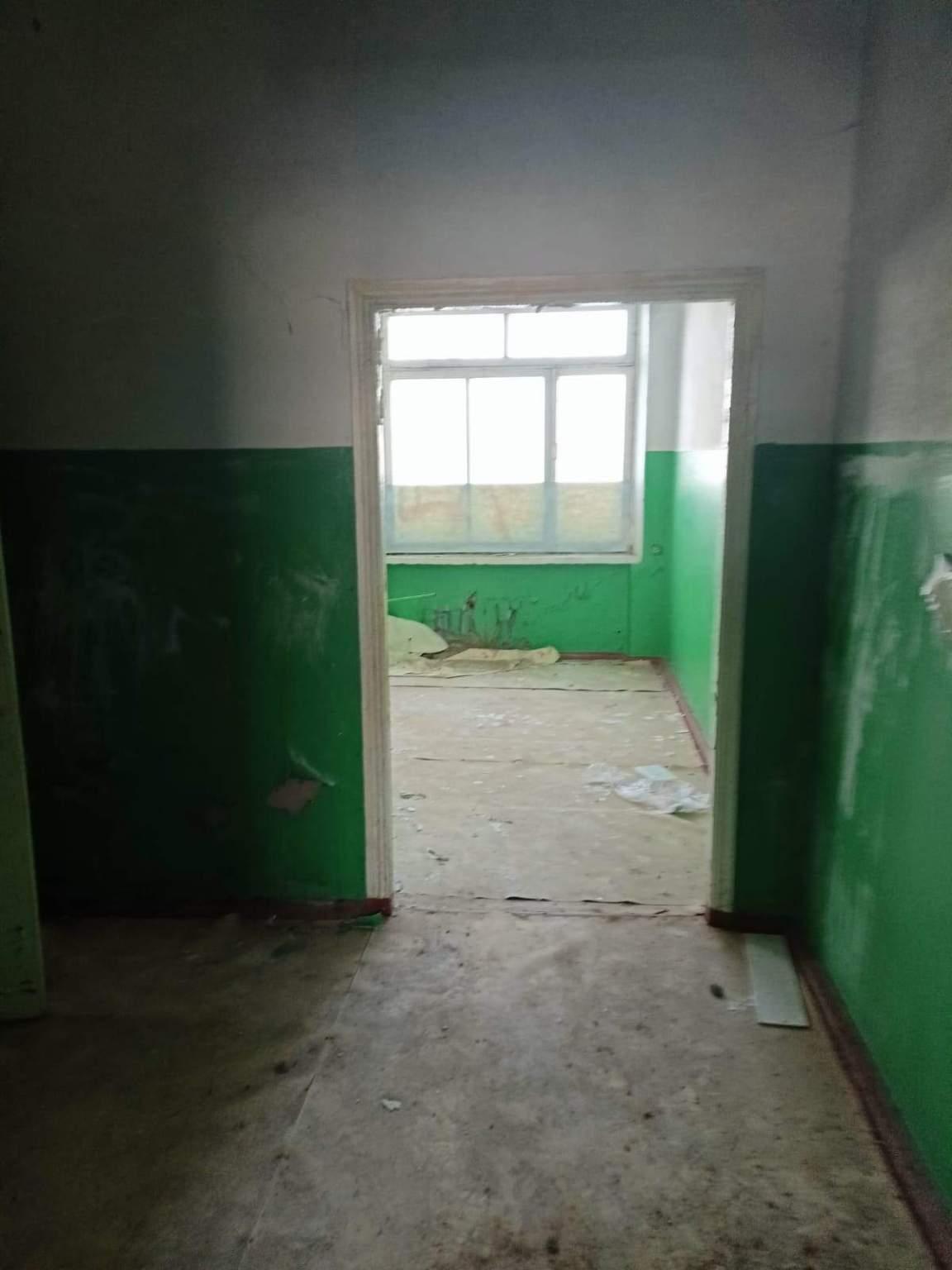 Продам торговое помещение 678.3 м.кв.