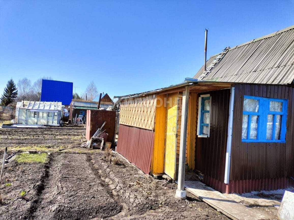 Продам земельный участок 610 м.кв.