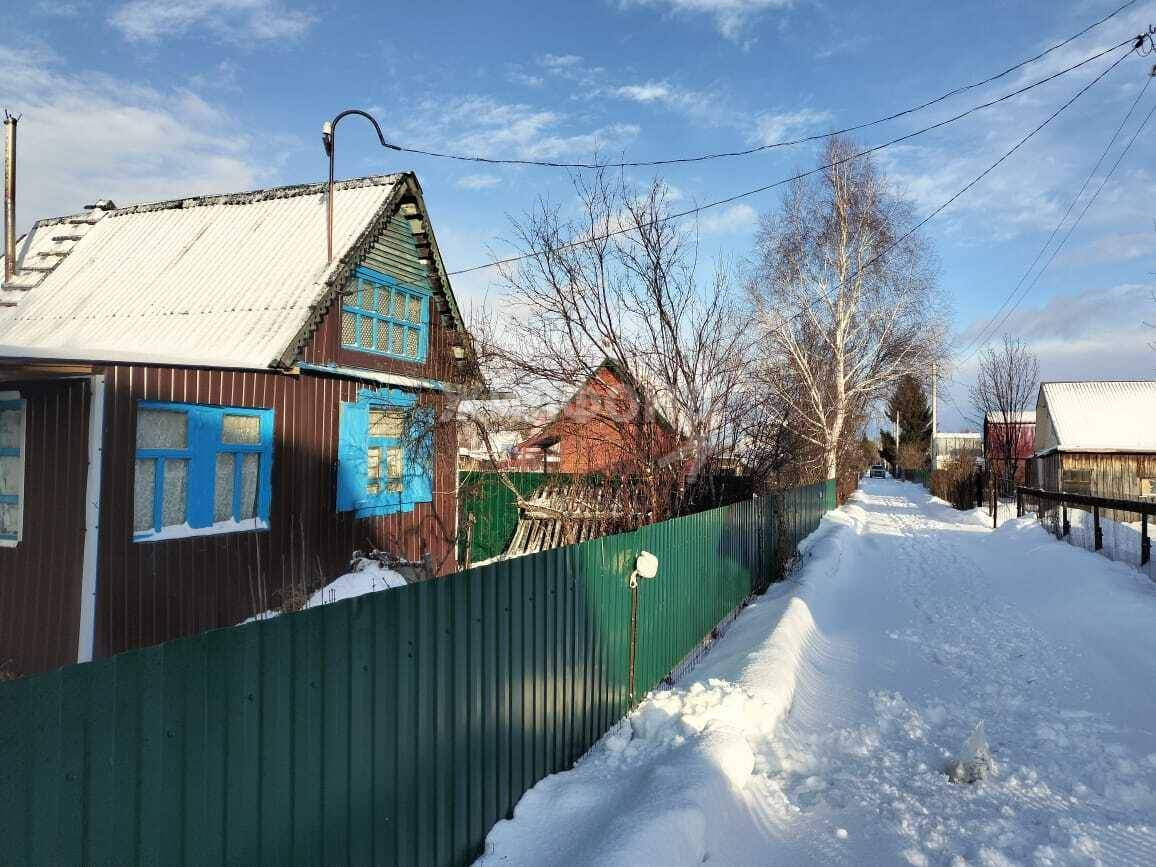 Продам земельный участок 610 м.кв.