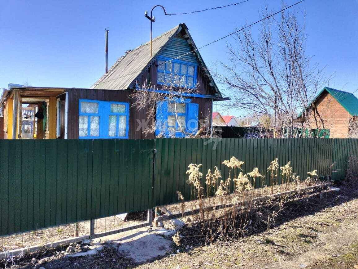 Продам земельный участок 610 м.кв.