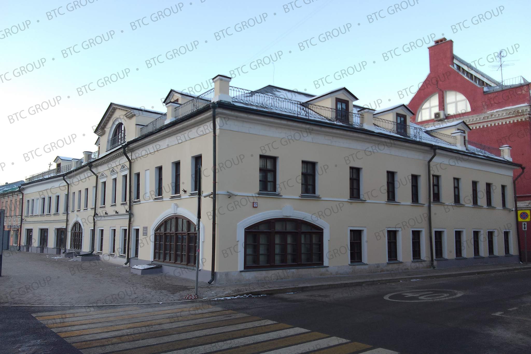 Продам торговое помещение 1302 м.кв.