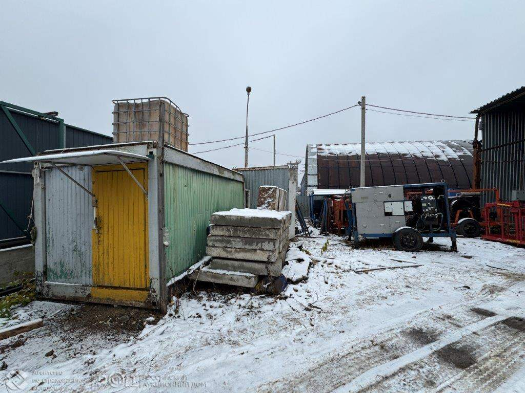Продам торговое помещение 657.7 м.кв.