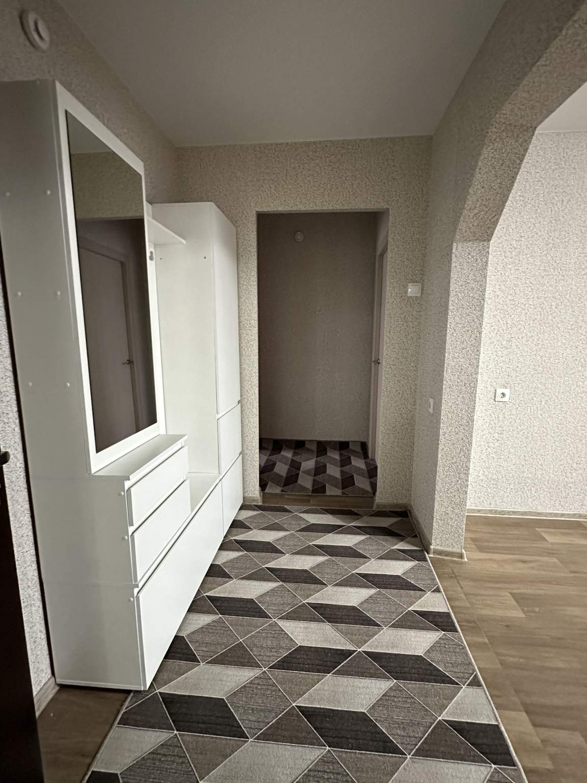 Квартира в аренду в Красноярске, Елены Стасовой улица, 48а фото №2