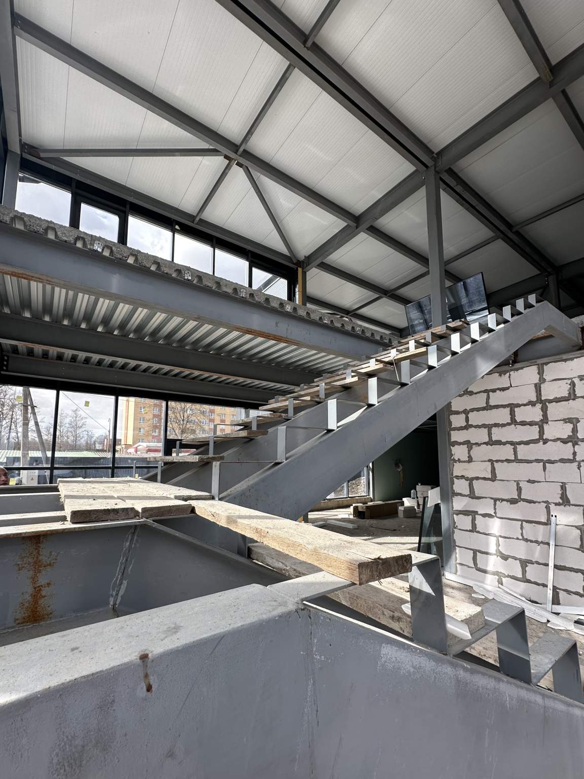 Продам торговое помещение 507.2 м.кв.