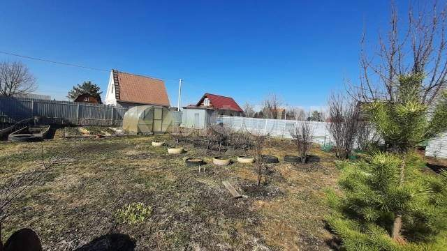 Продам земельный участок 890 м.кв.