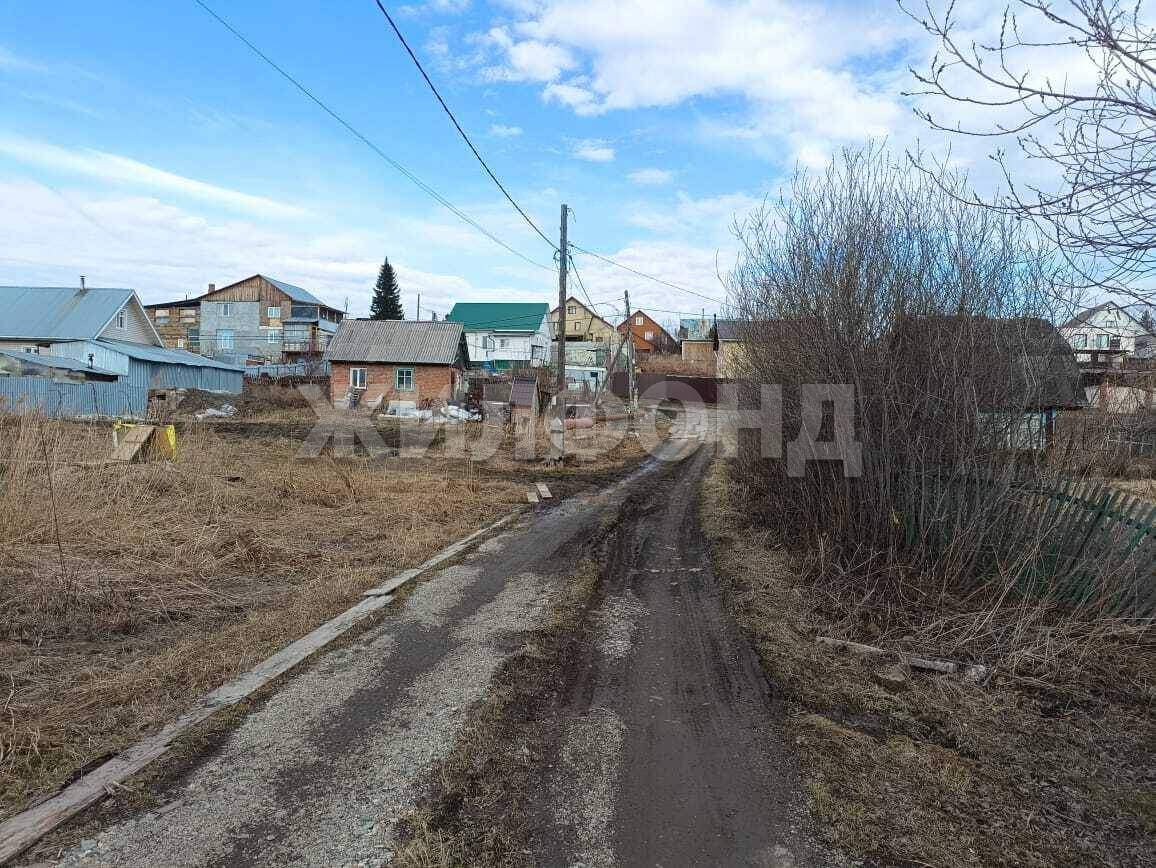 Продам земельный участок 470 м.кв.