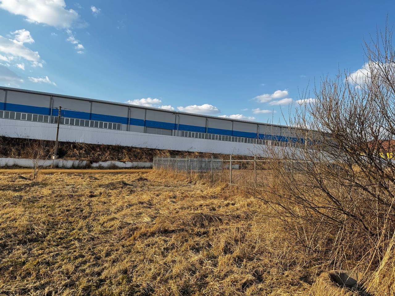 Продам земельный участок 1000 м.кв.