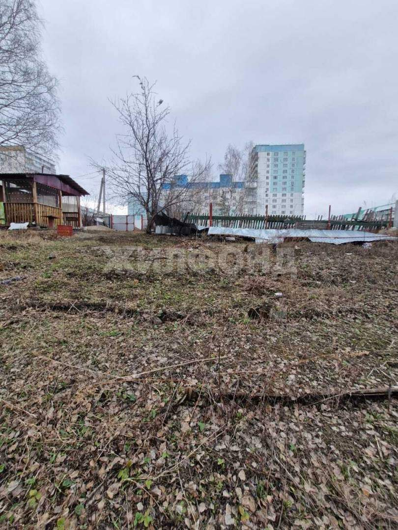 Продам земельный участок 421 м.кв.