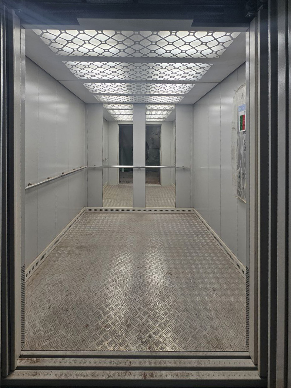 Продам помещение свободного назначения 277.8 м.кв.