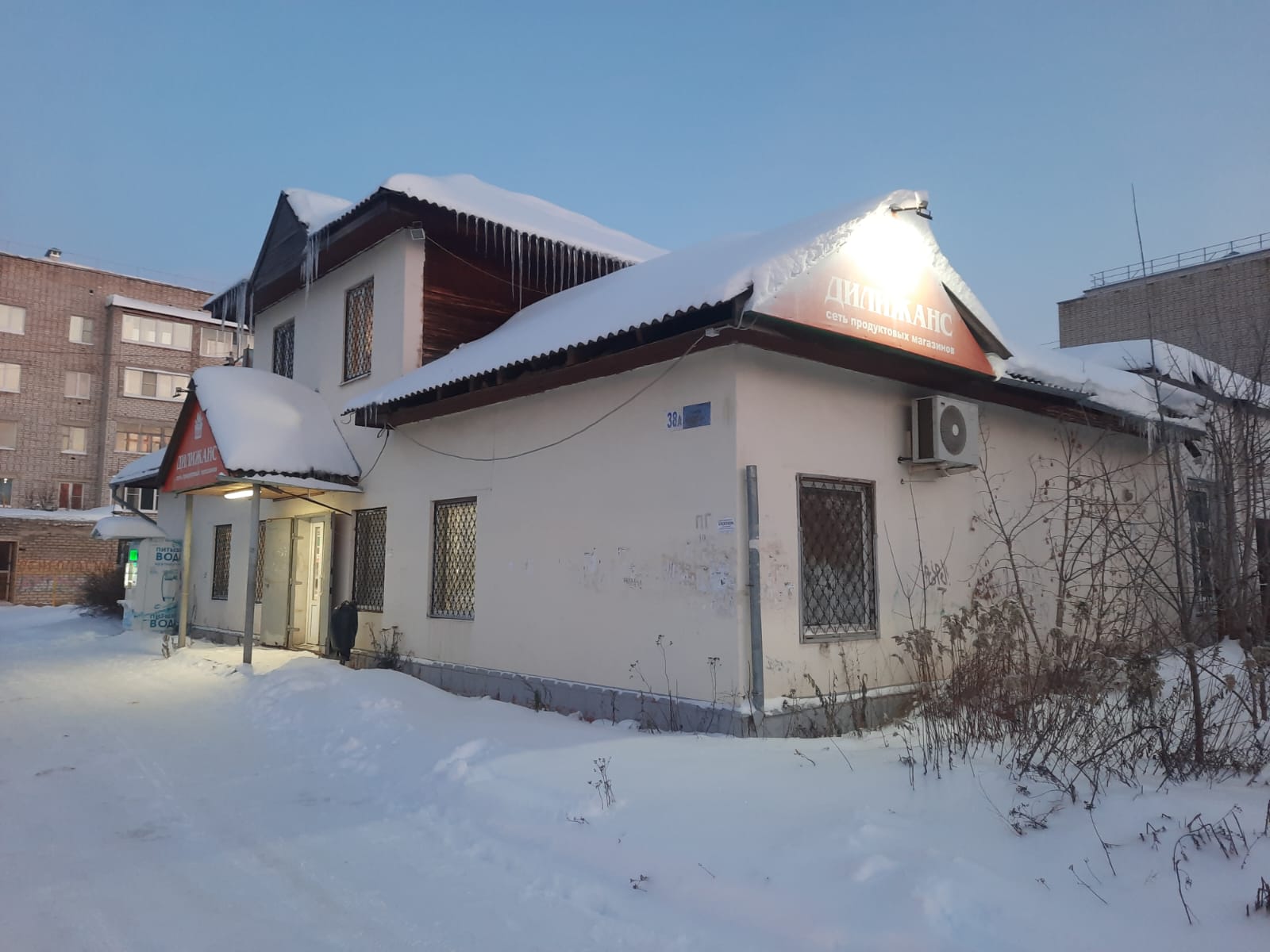 Продам магазин 191.2 м.кв.