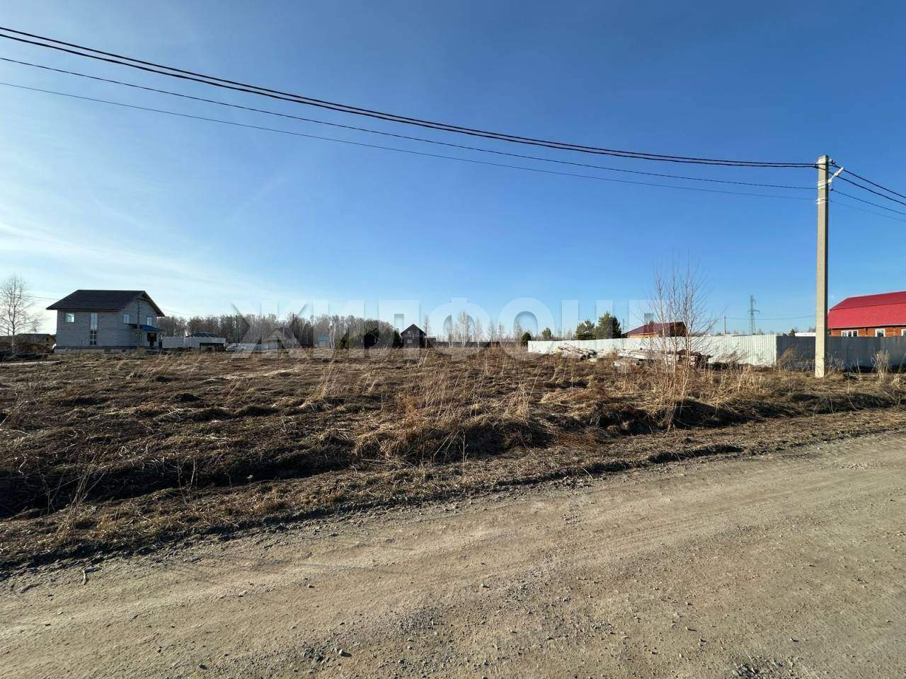 Продам земельный участок 1716 м.кв.