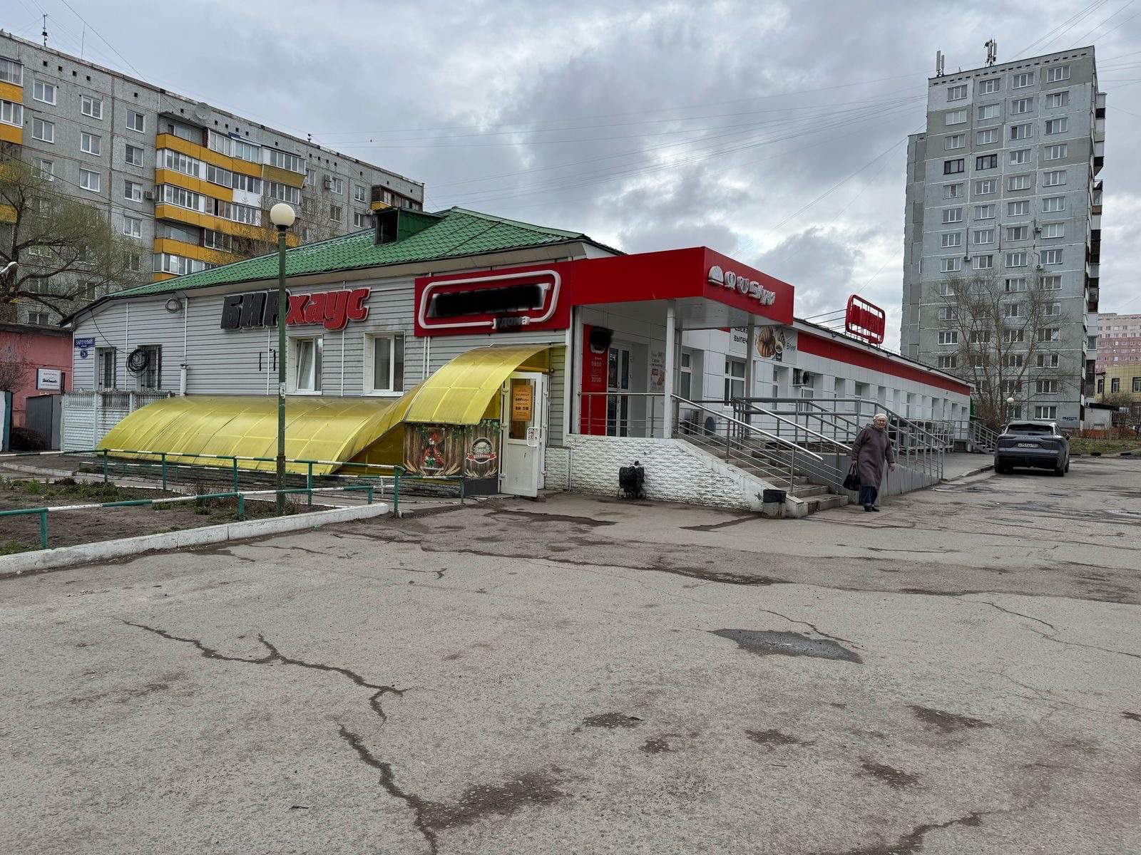 Продам торговое помещение 1427.4 м.кв.