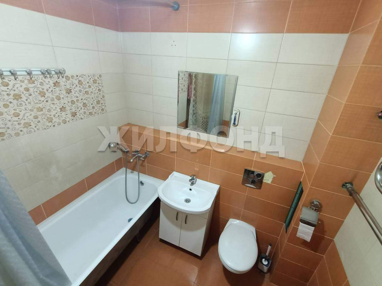 Продам склад 42.6 м.кв.