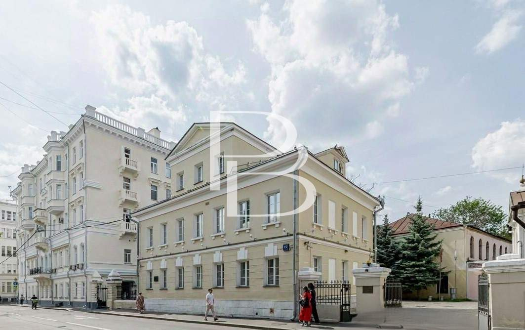 Продам торговое помещение 482 м.кв.