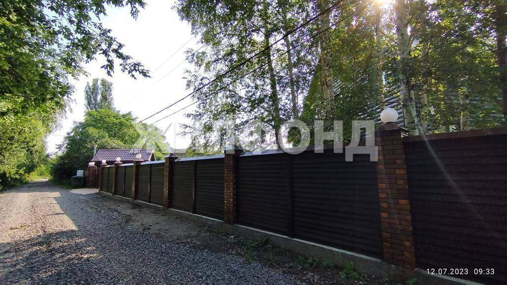Продам земельный участок 1000 м.кв.