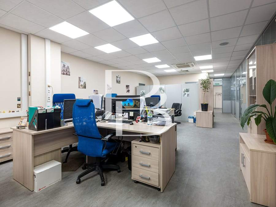 Сдам в аренду офис 903.2 м.кв.