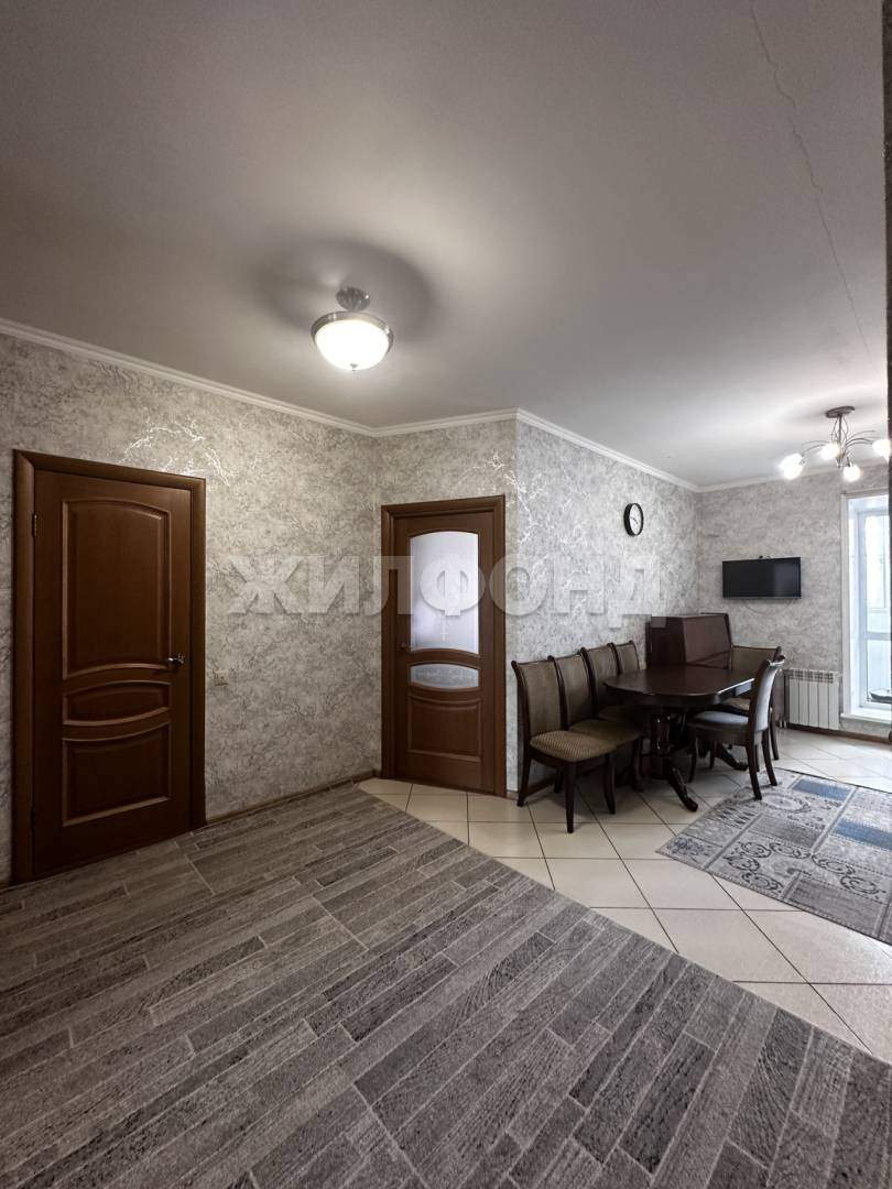 Квартира на продажу в Омске, Мельничная улица, 87к4 фото №3