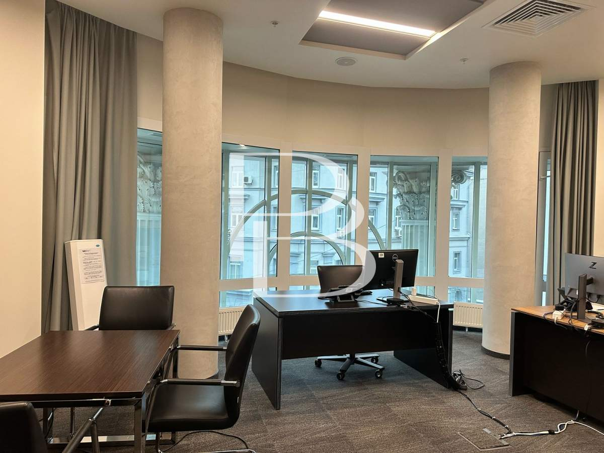 Сдам в аренду офис 1190 м.кв.