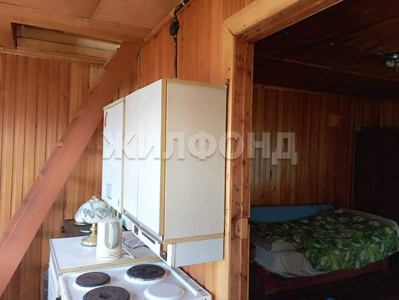 Продам земельный участок 389 м.кв.