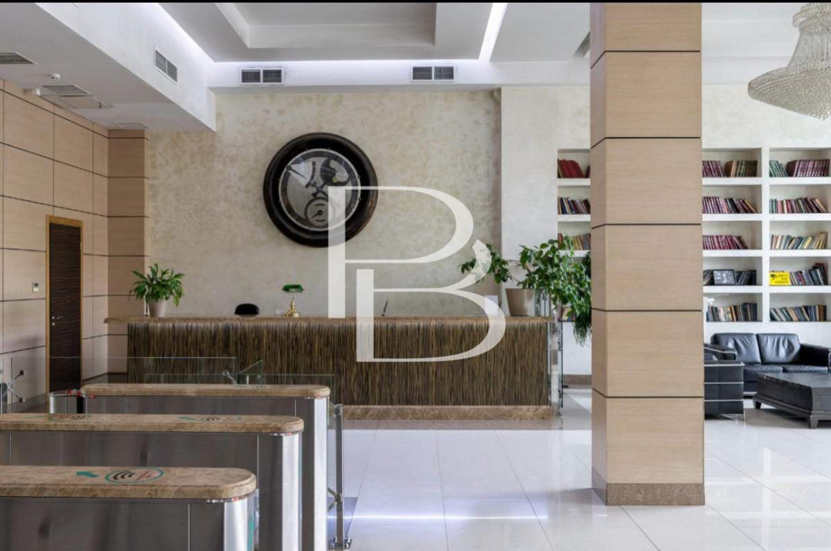 Сдам в аренду офис 1500 м.кв.