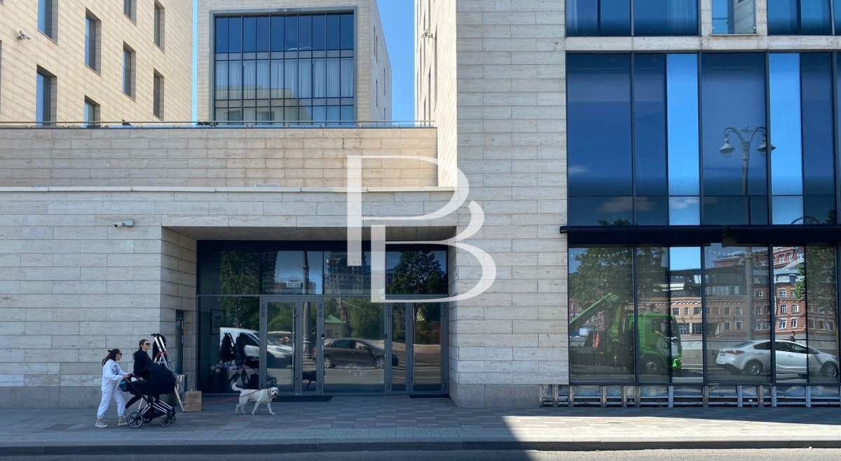 Сдам в аренду офис 1200 м.кв.