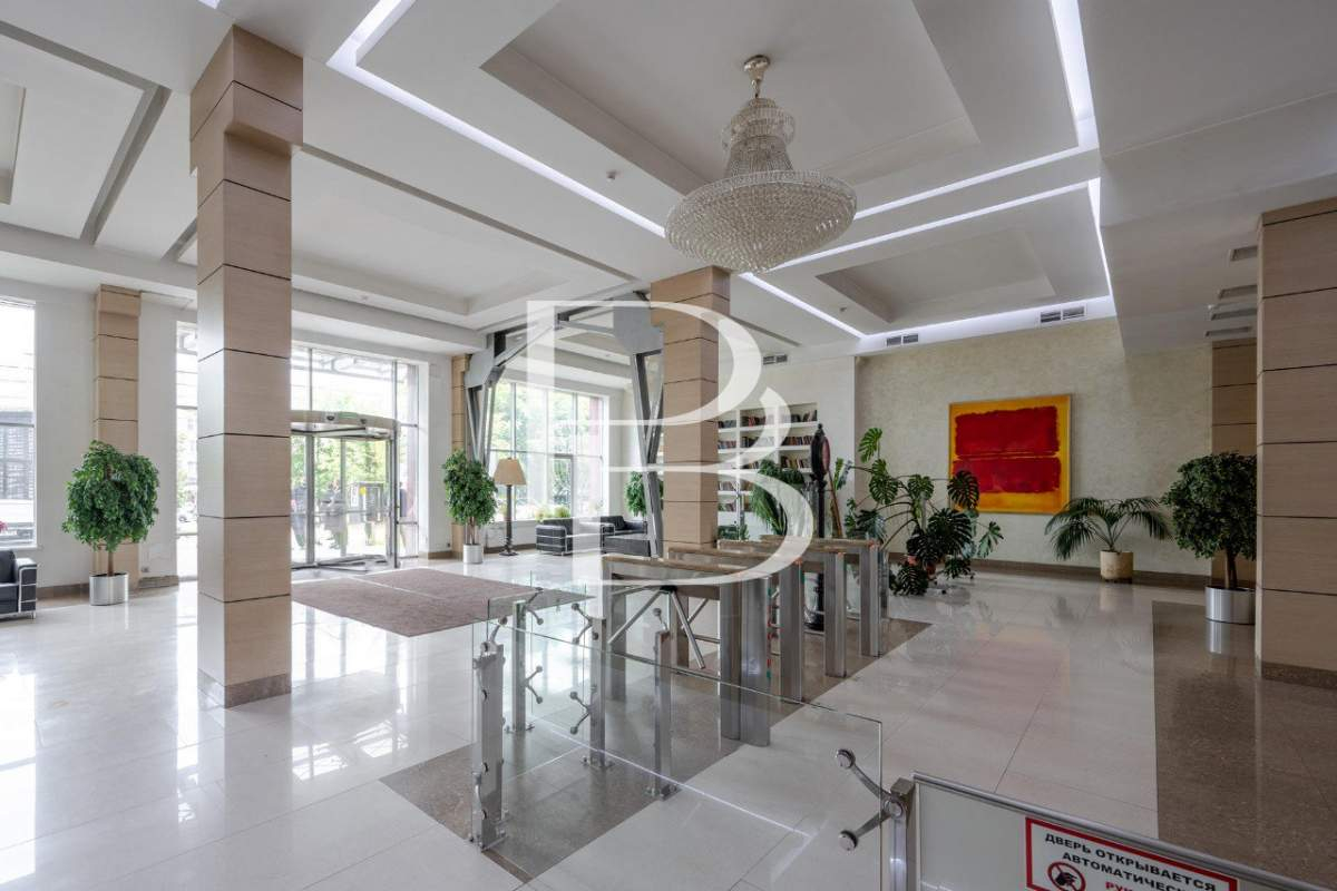 Сдам в аренду офис 1500 м.кв.