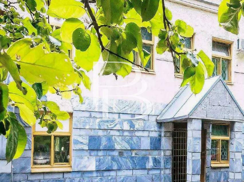 Сдам в аренду торговое помещение 761 м.кв.