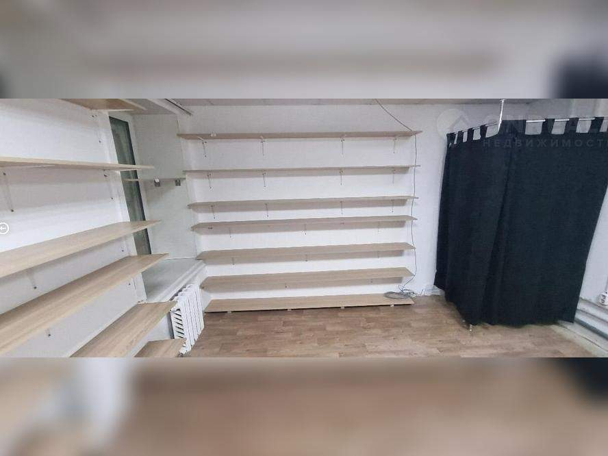 Продам магазин 18.1 м.кв.