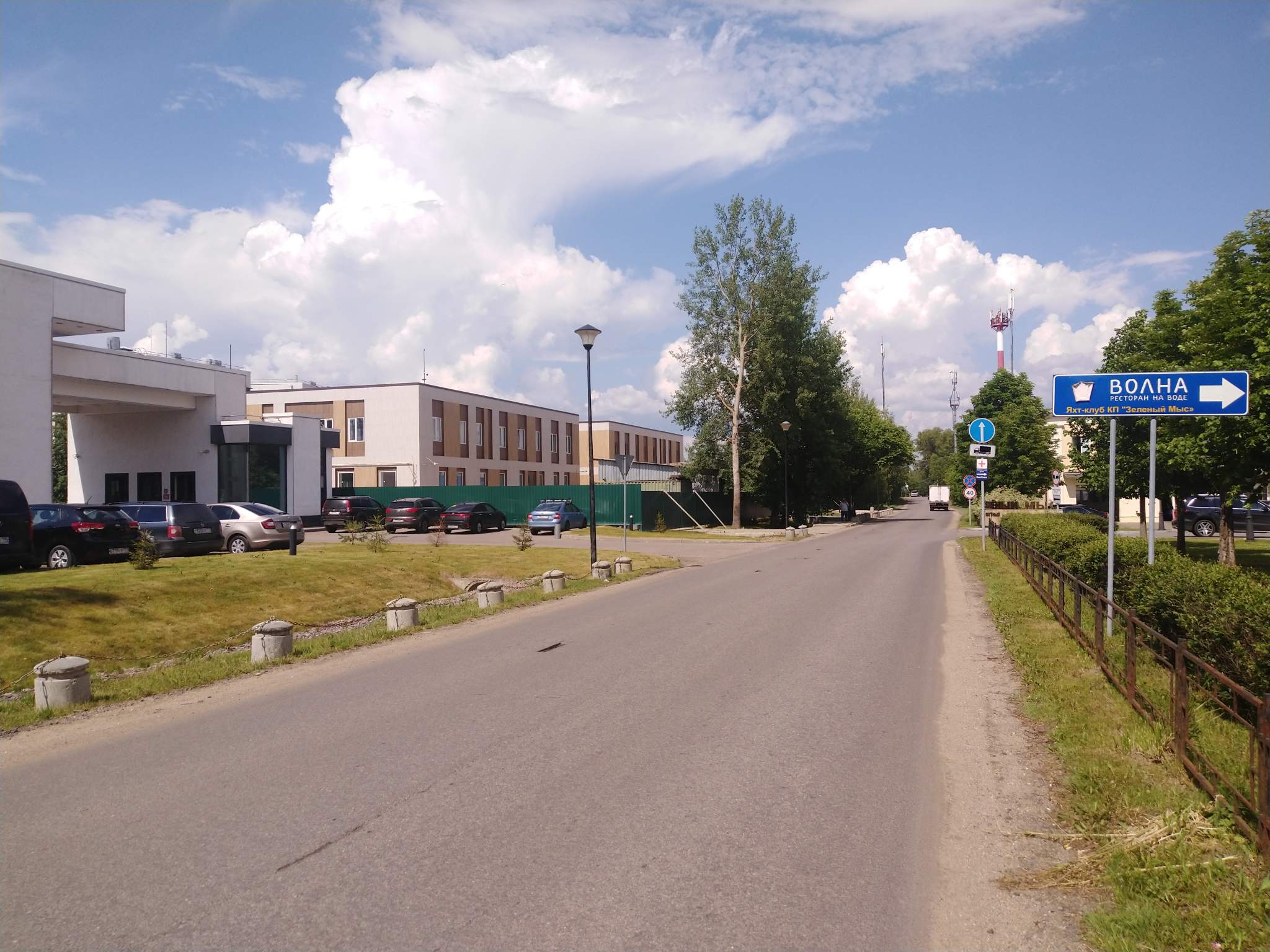 Сдам в аренду торговое помещение 3000 м.кв.