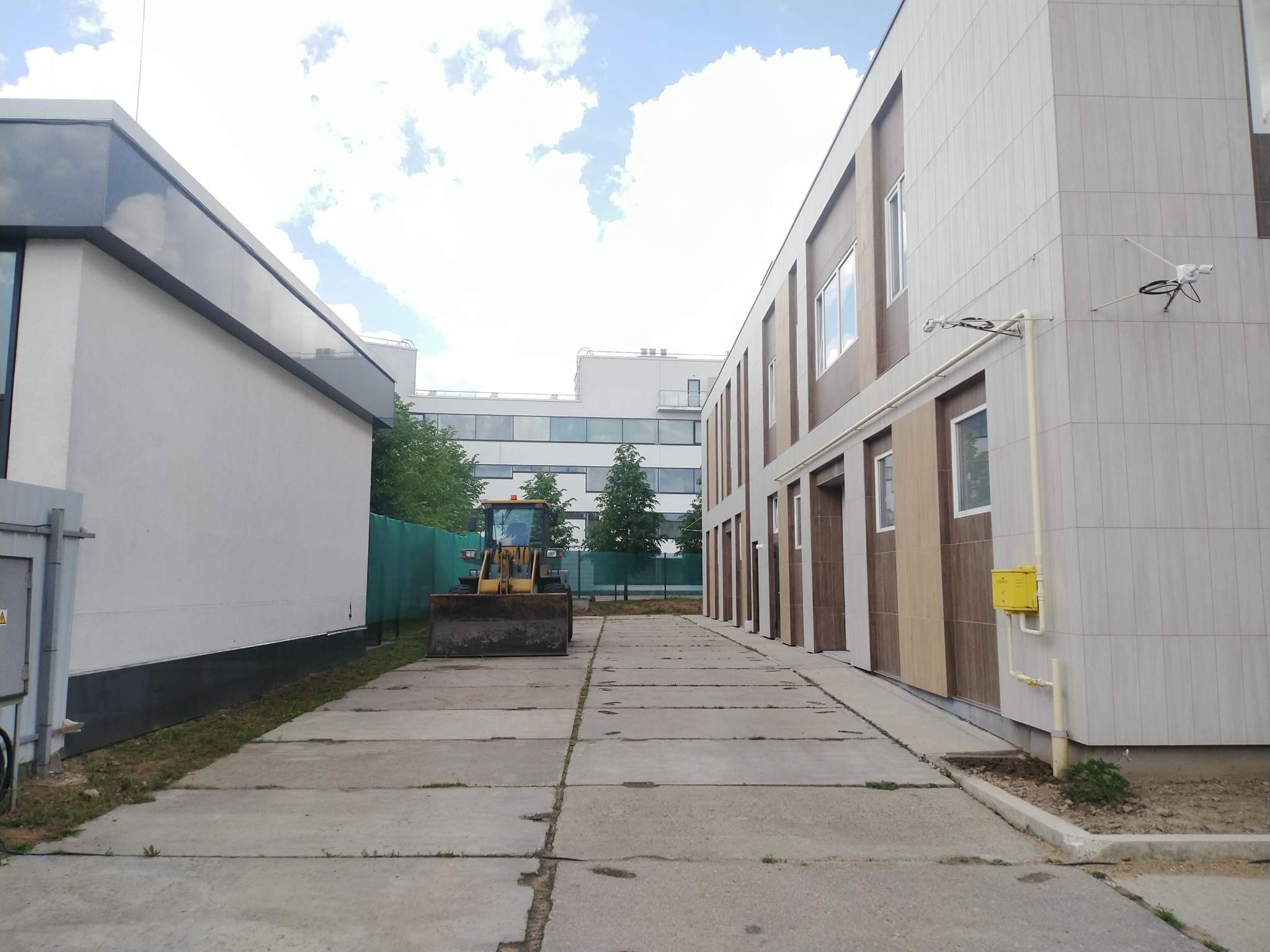Сдам в аренду торговое помещение 3000 м.кв.