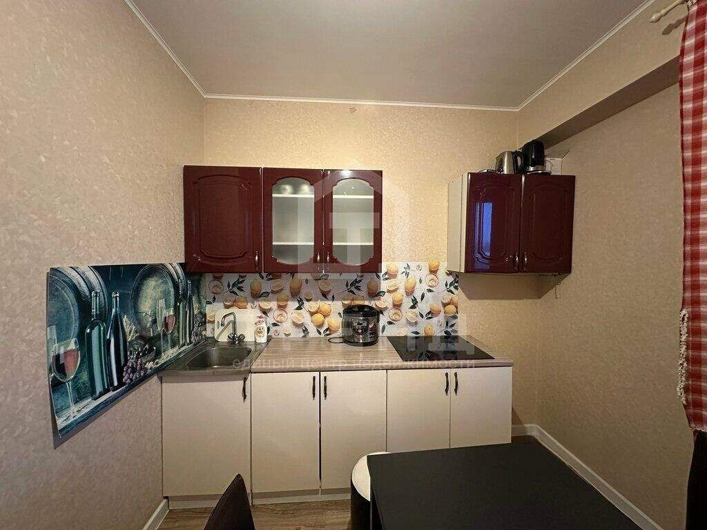 Квартира на продажу в поселкеМеталлострой ( Металлострой), Центральная улица, 19к3 фото №0