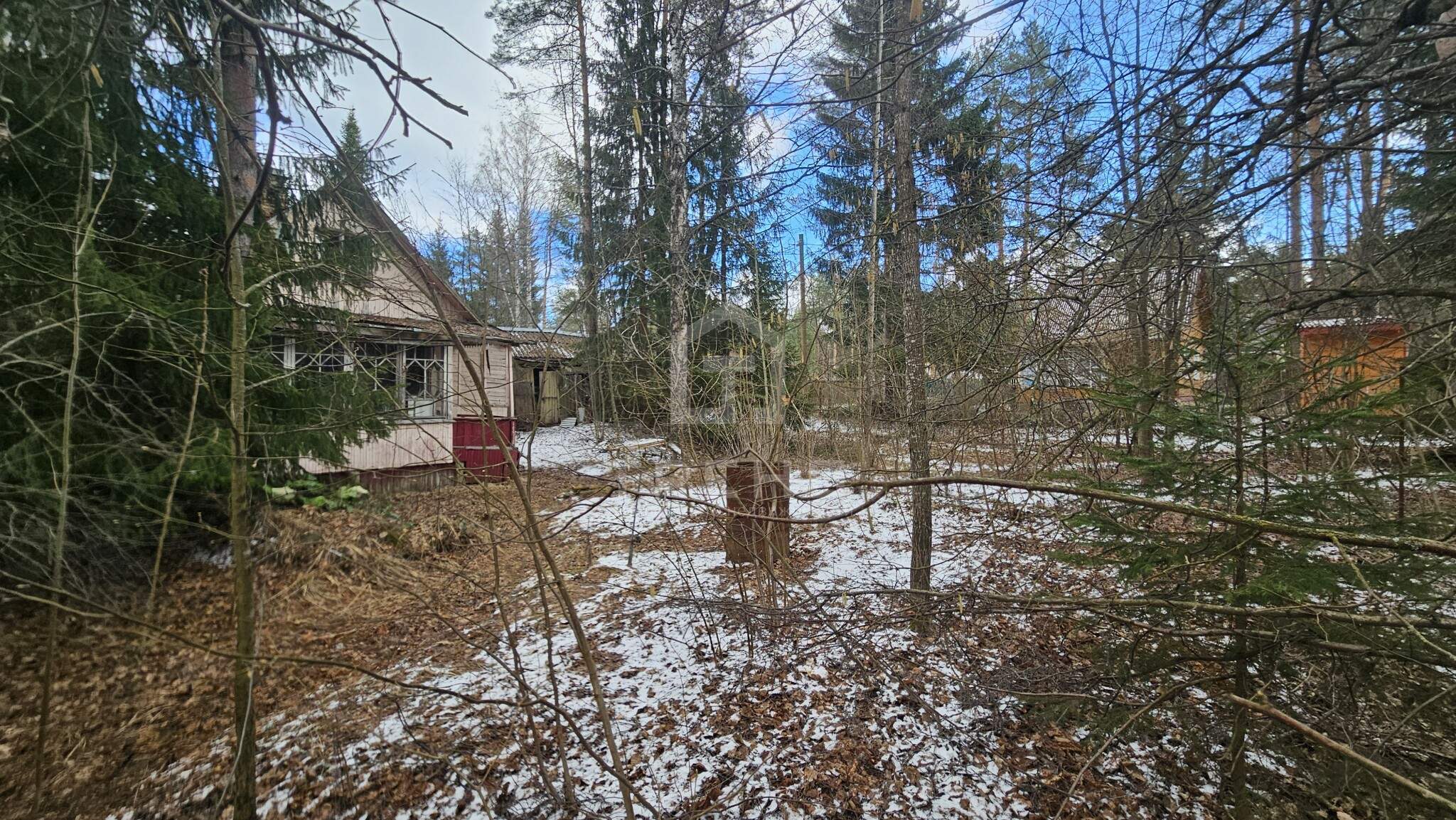 Продам земельный участок 650 м.кв.