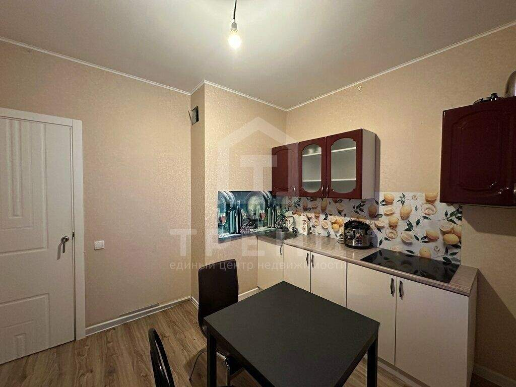 Квартира на продажу в поселкеМеталлострой ( Металлострой), Центральная улица, 19к3 фото №3