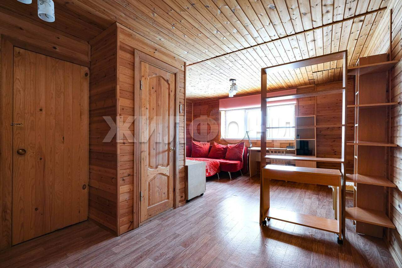 Дом на продажу в Новосибирске, Чемпионская улица фото №18