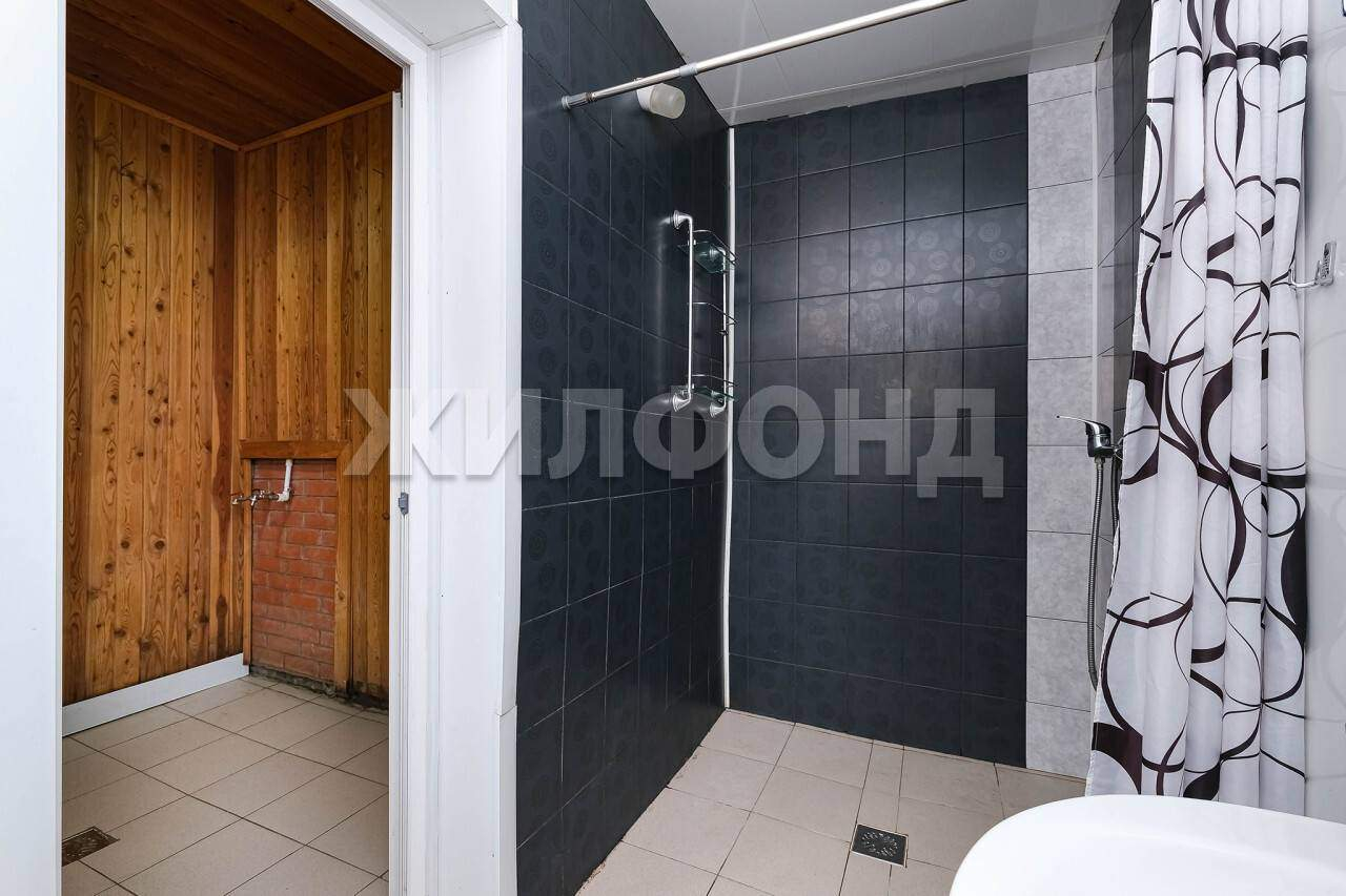 Дом на продажу в Новосибирске, Чемпионская улица фото №8